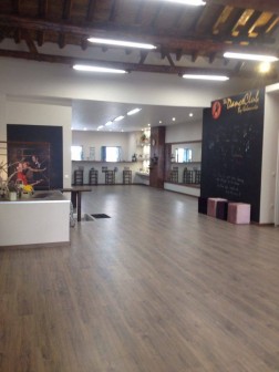 14101784_693443097470519_430790369_n