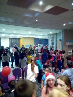x4